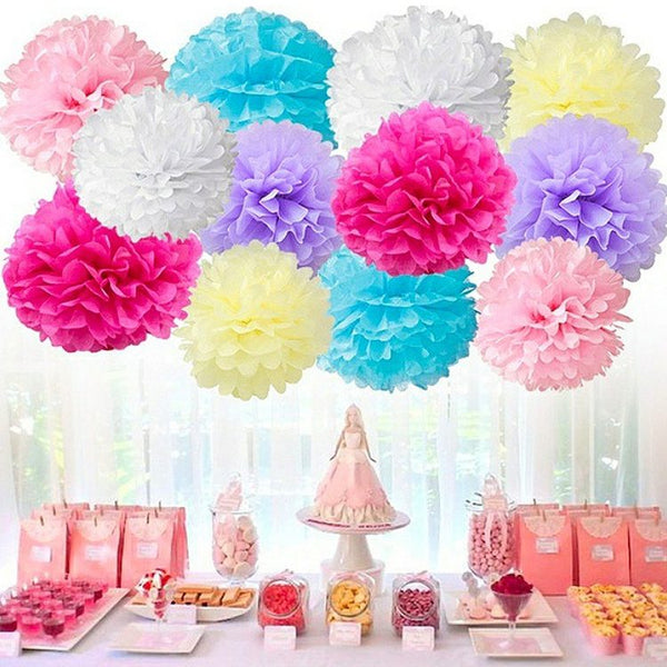 Mesa con decoración para fiestas de empresa elegante